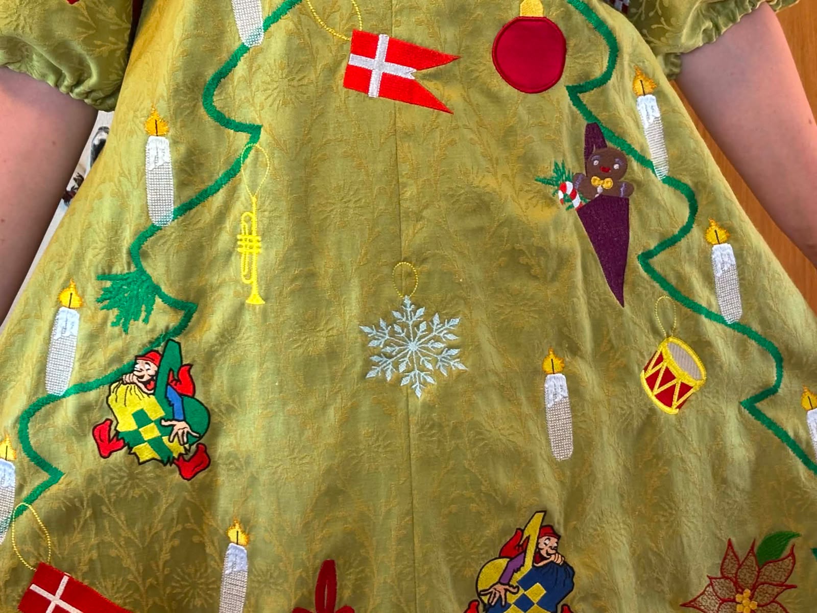 Dress - Christmas Tree