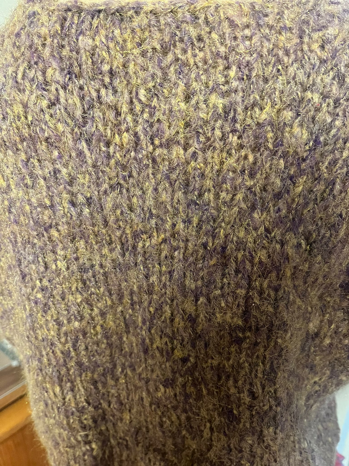 Mauve & Gold Textured V-Neck Jumper — detail or additional view